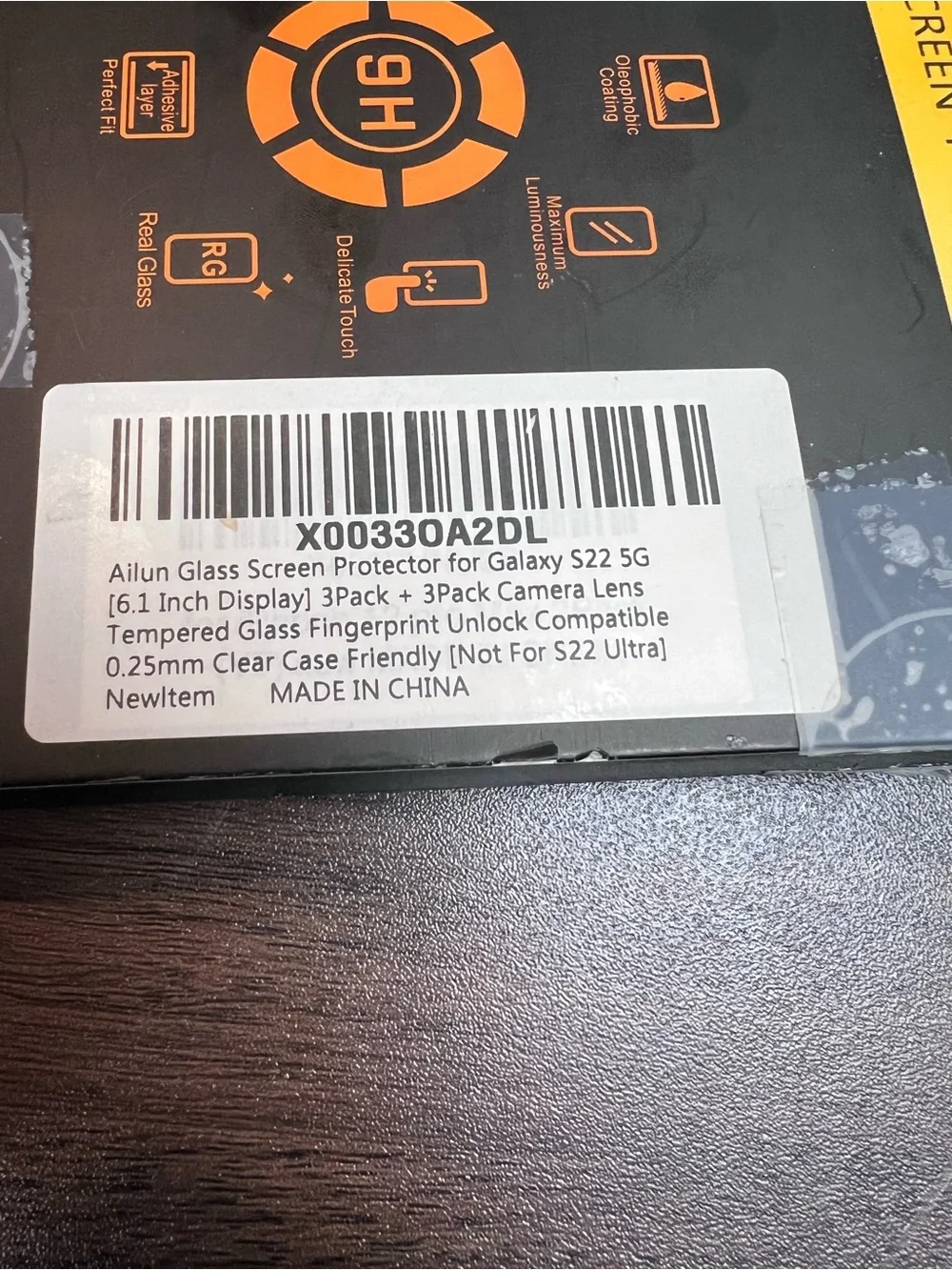 1 Screen Protector and 2 Camera Protector - Galaxy S22 - Ailun